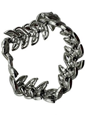 Vintage‎ Silver Tone Textured Chevron Leaf Link Bracelet Fishtail Design